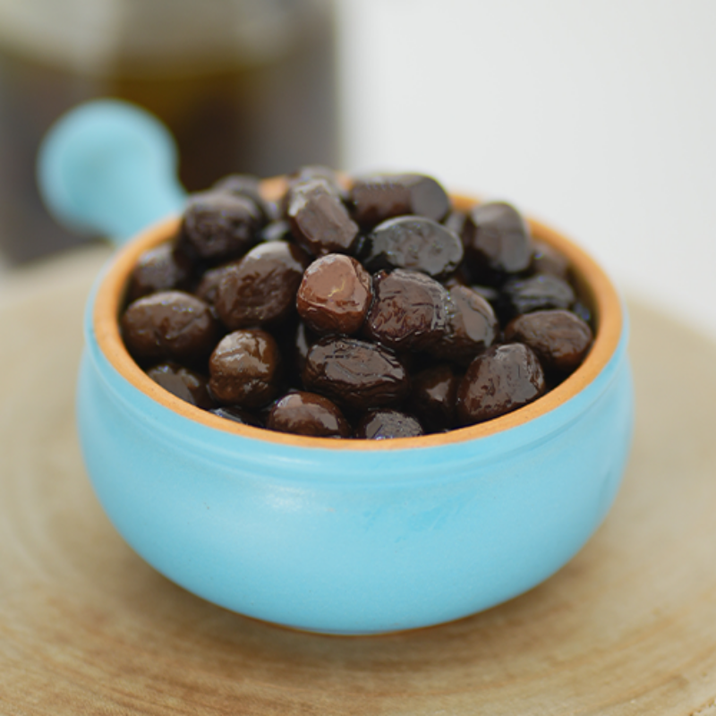 Black Olives with Arugula