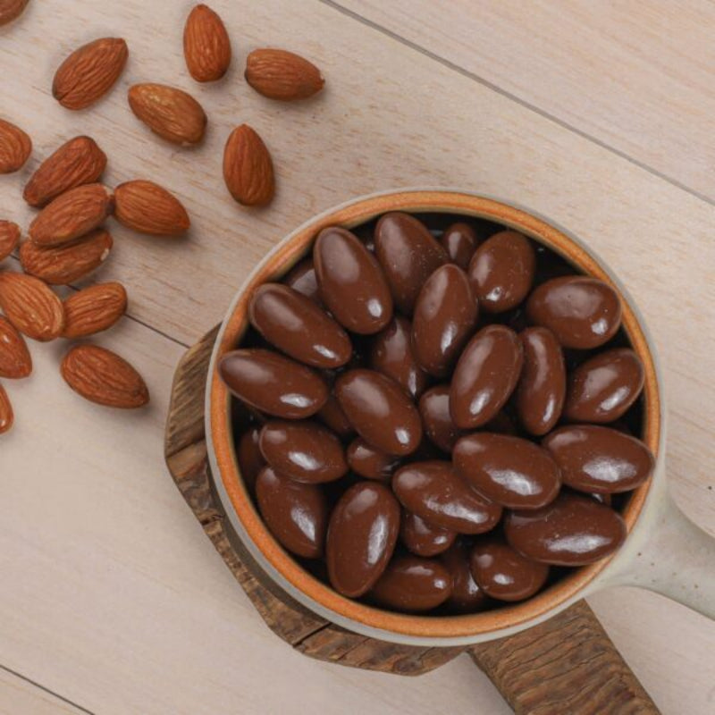 Chocolate-Coated Almonds (Dragée)